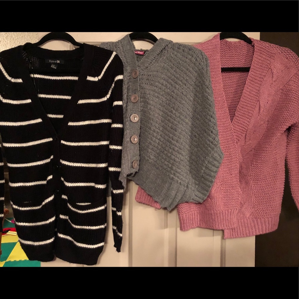 Women’s cardigans/sweaters